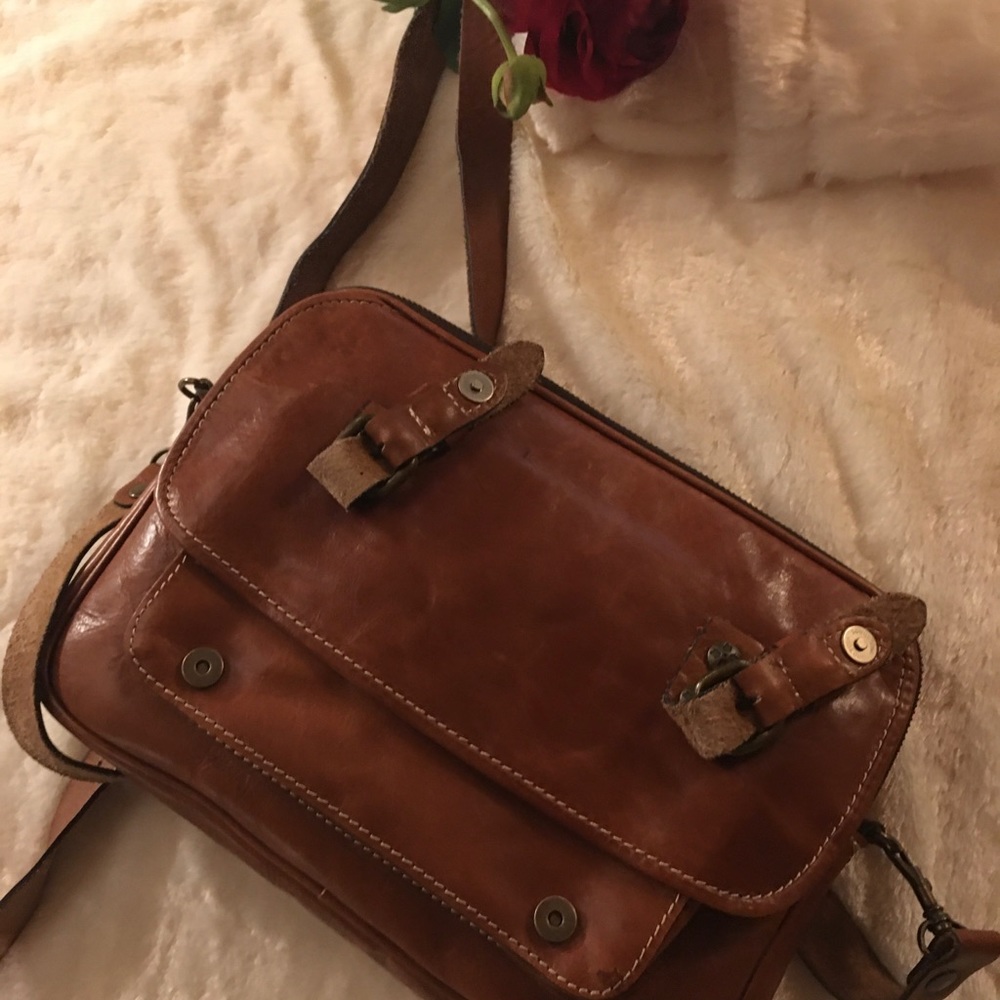 Patricia Nash-Camel/crossbody Genuine Leather. - Picture 10 of 12